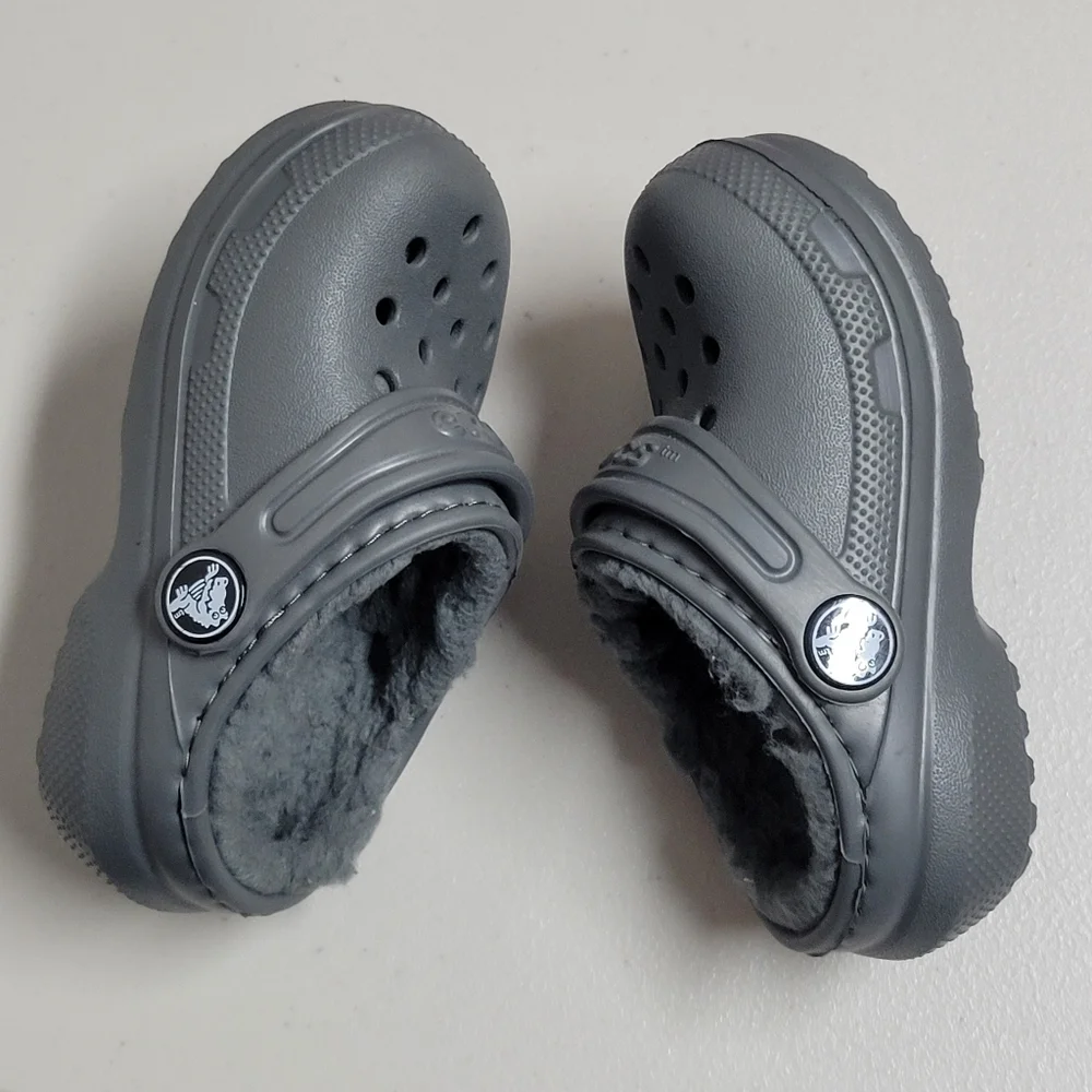 Crocs For Toddler  Classic Lined Size C5.